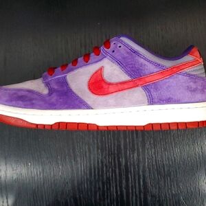 nike dunk low plum size 8